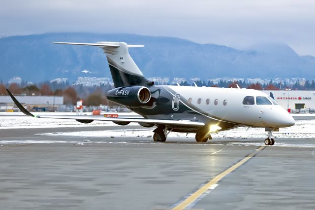 Embraer Legacy 450 (C-FASV)