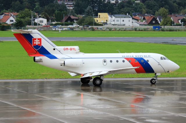 YAKOVLEV Yak-40 (OM-BYL)