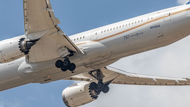 Boeing 787-9 Dreamliner (N35953)