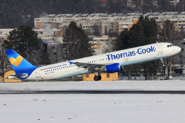 Airbus A321 (G-TCDW)