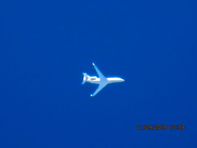 Dassault Falcon 900 (N988H)