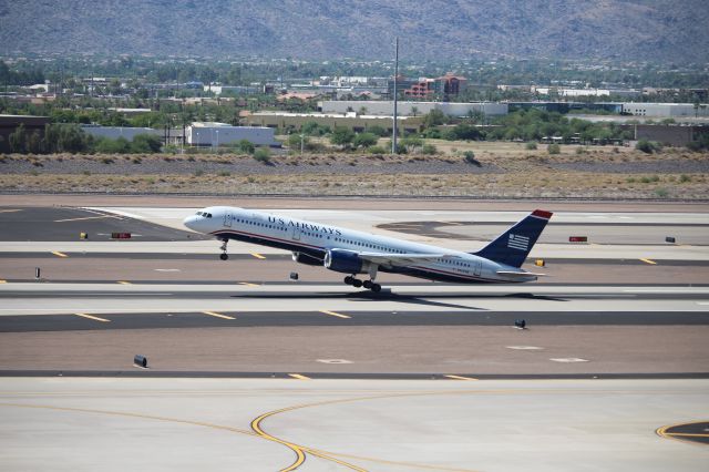 Boeing 757-200 (N906AW) - Rotate to LIHbr /Instagram: @PHX.Aviation