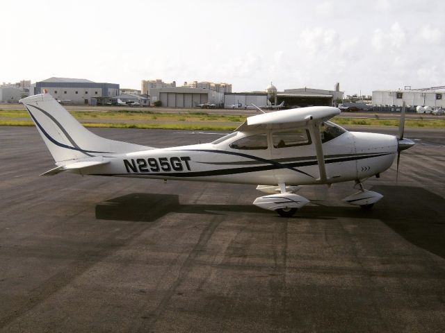 Cessna Skylane (N295GT)