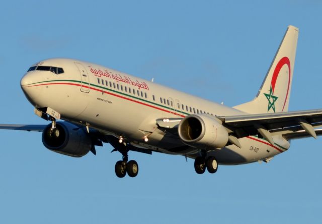 Boeing 737-800 (CN-ROZ) - 08/12/2013br /Landing 27