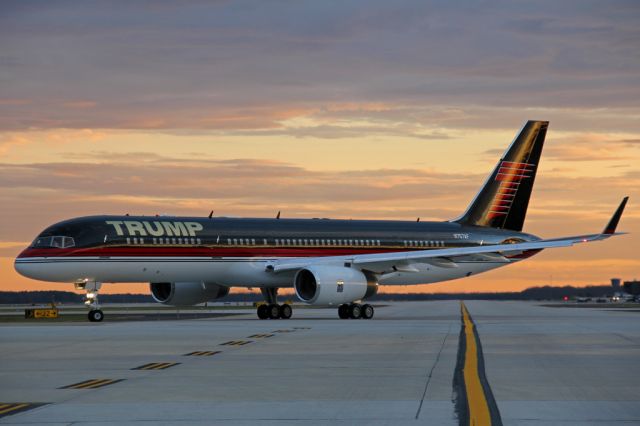 Boeing 757-200 (N757AF) - The Donald taxing out of IAD for a return trip to Palm Beach.