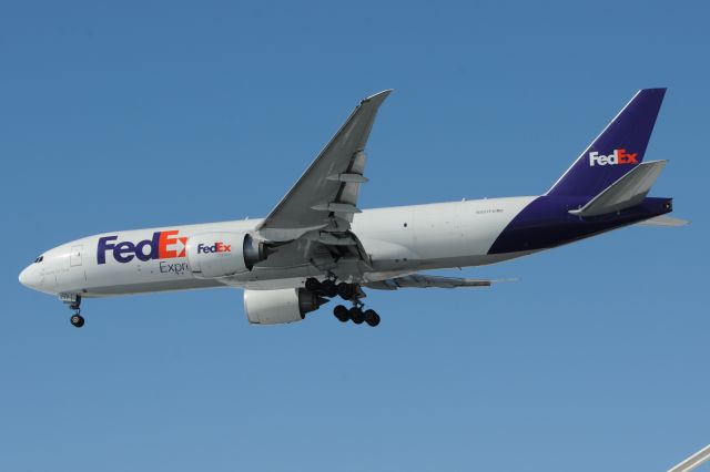 Boeing 777-200 (N857FD)