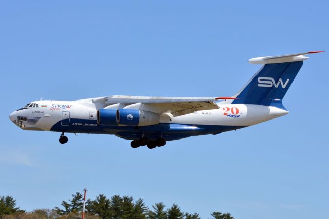 Ilyushin Il-76 (4KAZ101) - Silkway 9002 arriving from Keflavik 