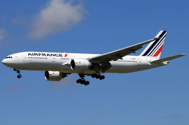 Boeing 777-200 (F-GSPU)