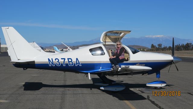 Cessna 350 (N37BA)