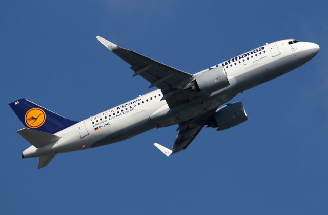 Airbus A320neo (D-AINC)