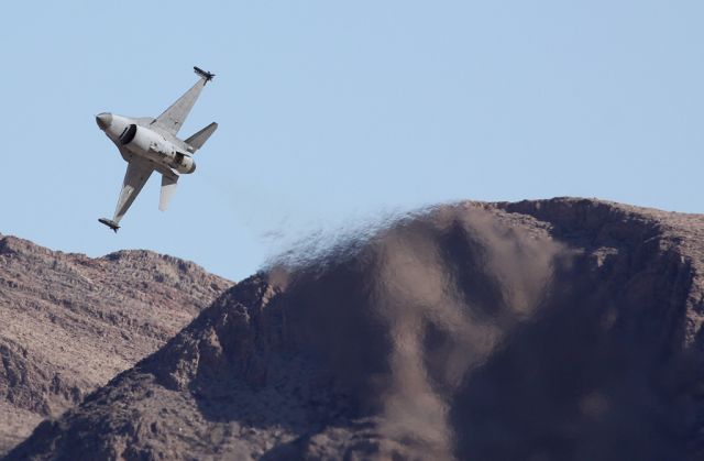 Lockheed F-16 Fighting Falcon — - Las Vegas