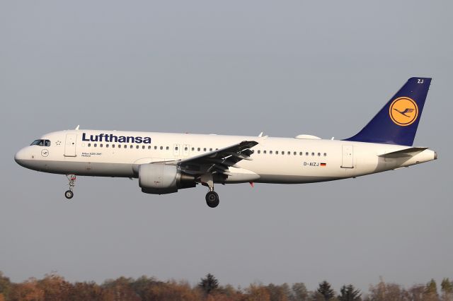 Airbus A320 (D-AIZJ)