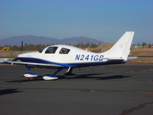 Cessna 400 (N241GB) - ON the ramp at KBDN