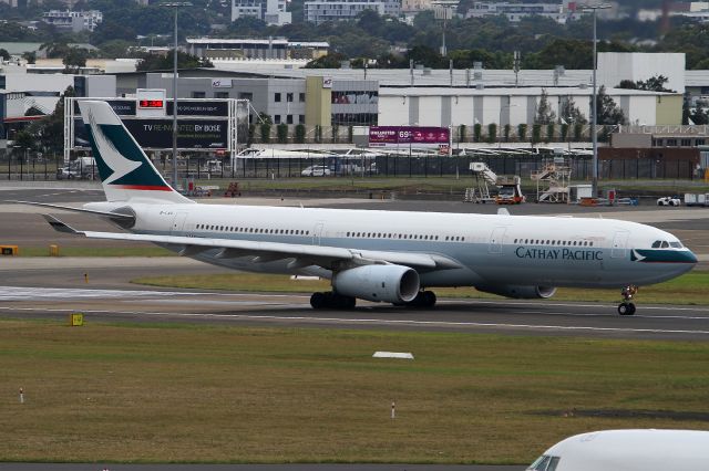 Airbus A330-300 (B-LAO)