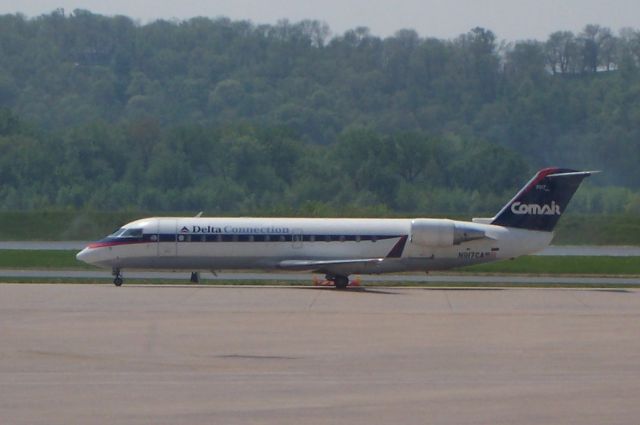 Canadair Regional Jet CRJ-100 (N917CA) - CAW5581 ATL-MDT 5/1/04