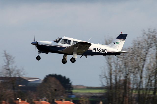 Piper Cherokee Arrow (PH-SAC)