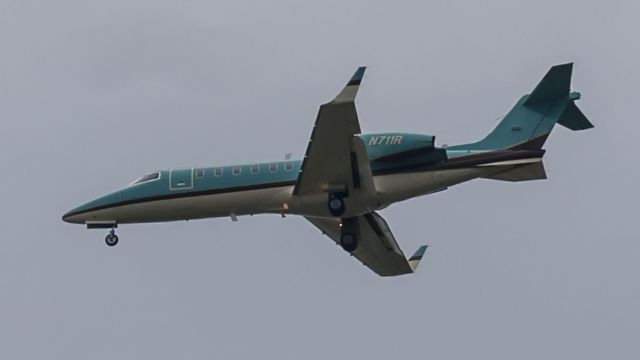 Learjet 45 (N711R)