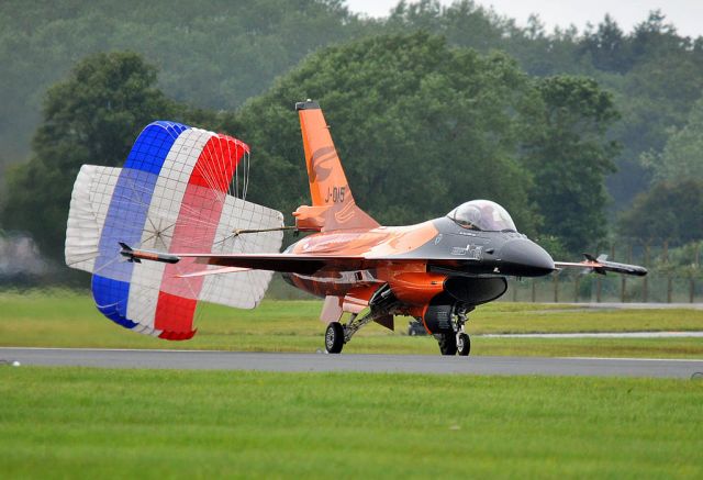 Lockheed F-16 Fighting Falcon (J015) - Royal Netherlands Air Force F-16 at 2012 RAIT.