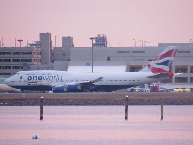 Boeing 747-400 (G-CIVI)