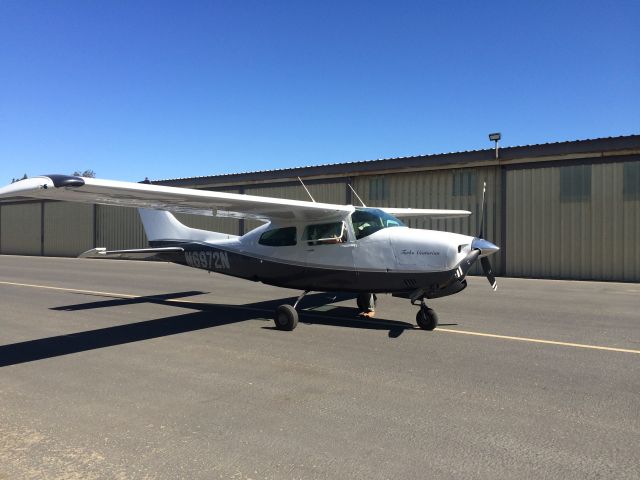 Cessna Centurion (N6972N)