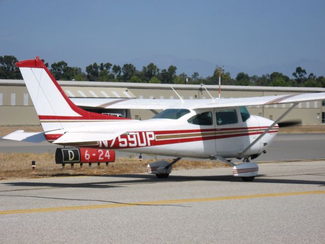 Cessna Skylane (N759UP) - Taxiing to RWY 24