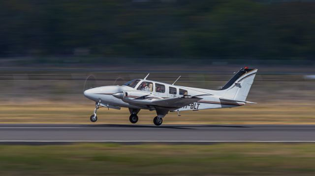 Beechcraft Baron (58) (VH-BLT)