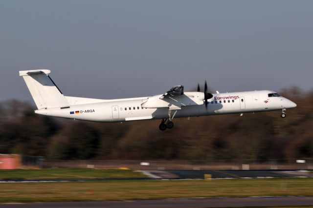 de Havilland Dash 8-400 (D-ABQA) - EWG9346 arriving from Dusseldorf.