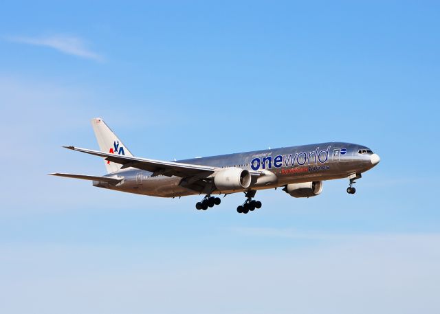 Boeing 777-200 (N791AN) - American Airlines One World Boeing 777 arriving into DFW.