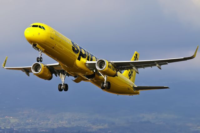 Airbus A321 (N660NK) - Yellow banana departing off RWY25 back to Fort Lauderdale.