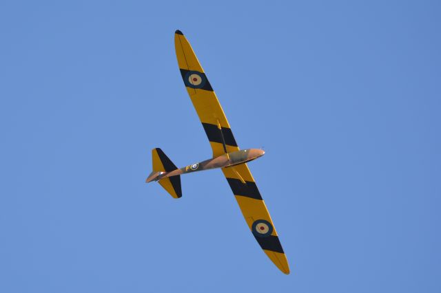 — — - Slingsby Kirby Kite at Duxford Airshow 20 Sep 2015. Towed into air by Piper PA-18 Super Cub - G-SVAS