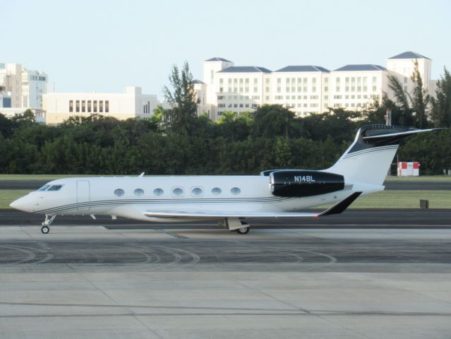 GULFSTREAM AEROSPACE G-7 Gulfstream G600 (N148L)