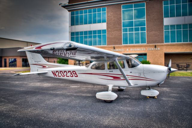 Cessna Skyhawk (N20239)