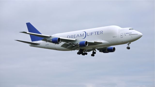 Boeing 747-400 (N747BC) - GTI4151 on final approach to runway 16R and completion of a flight from RJGG / NGO via PANC on 8/2/12.