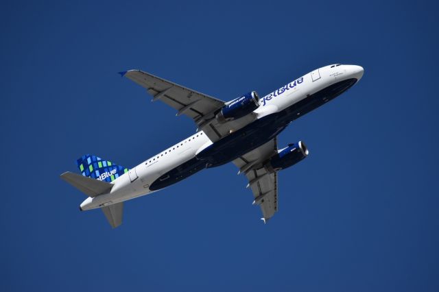 Airbus A320 (N653JB) - JBU43 ~ KRNO-KLGB ~ 4 June, 2020