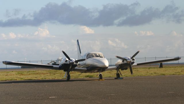 Piper Seneca (N1033U)