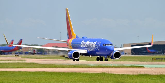 Boeing 737-700 (N7820L)