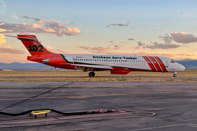 McDonnell Douglas MD-87 (N292EA)