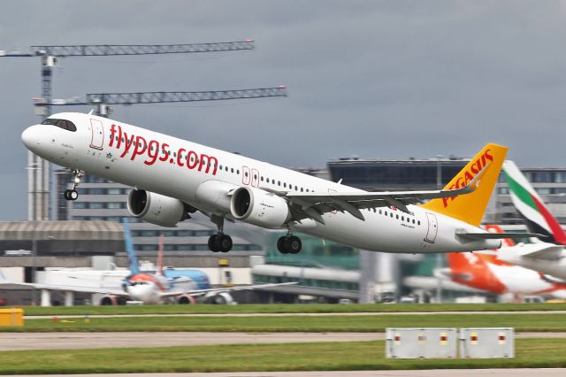Airbus A321neo (TC-RBB) - PGT1180 departing to Istanbul (SAW).  Nice to see the A321N instead of the usual mix of A320N, A320 and B738