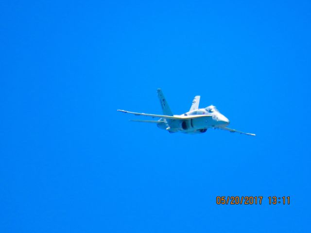 McDonnell Douglas FA-18 Hornet (76-3761)