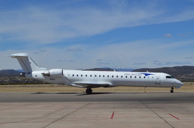 Canadair Regional Jet CRJ-700 (N11EA)