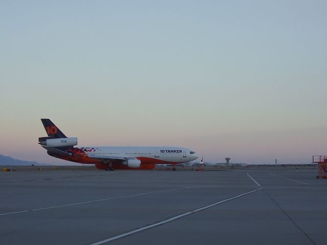 McDonnell Douglas DC-10 (N603AX)