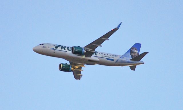 Airbus A320 (N336FR)
