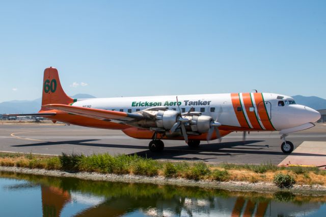 Douglas DC-7 (N838D)