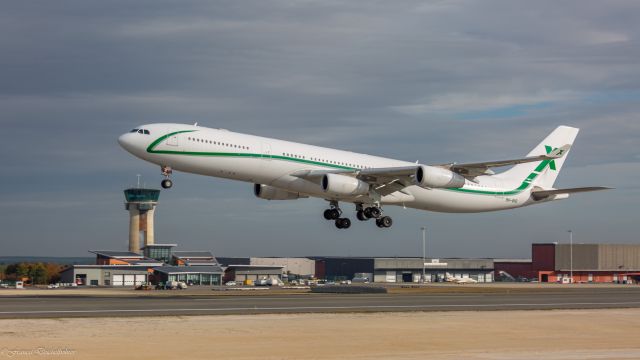 Airbus A340-200 (9H-BIG)