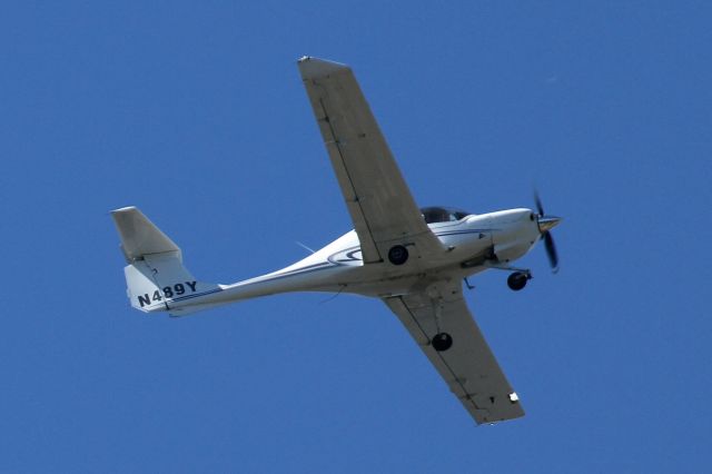 Diamond DA-20 (N489Y) - Over Mercer Island, WA