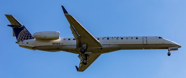 Embraer EMB-145XR (N11165)