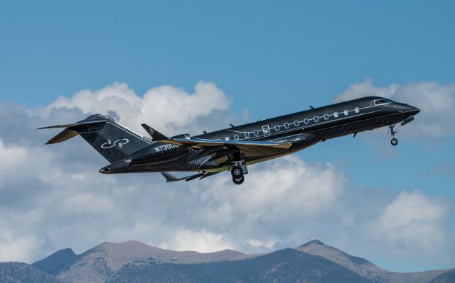 Bombardier Global Express (N730DD)