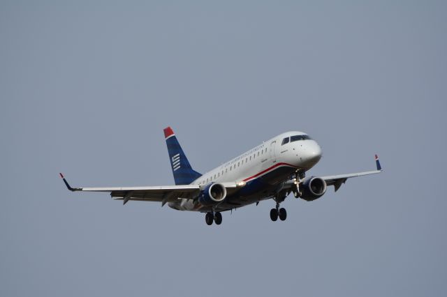 Embraer 170/175 (N808MD)