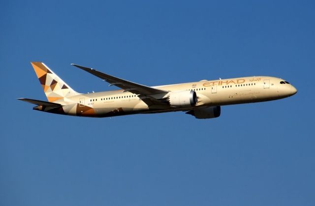 Boeing 787-9 Dreamliner (A6-BLF)