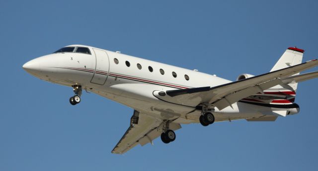 Gulfstream American Gulfstream 2 (N718QS) - Landing 30L, 07-16-2013